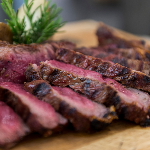 Carne cotta alla brace pizza Gli Ostinati Ristorante ad Arezzo via de' cenci